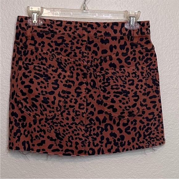 Free People We The Free Zip It Up Leopard Mini Skirt
Pineapple Combo NWT. - Picture 5 of 11